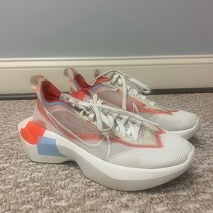 Nike Vista Lite White Women’s Shoes size 5